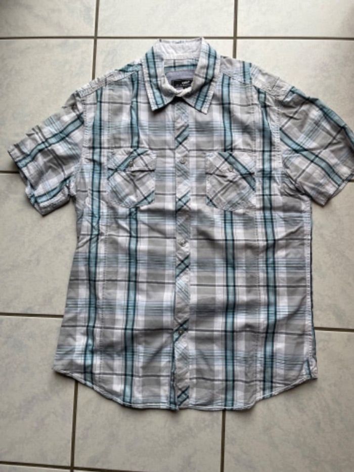 Chemise à carreaux