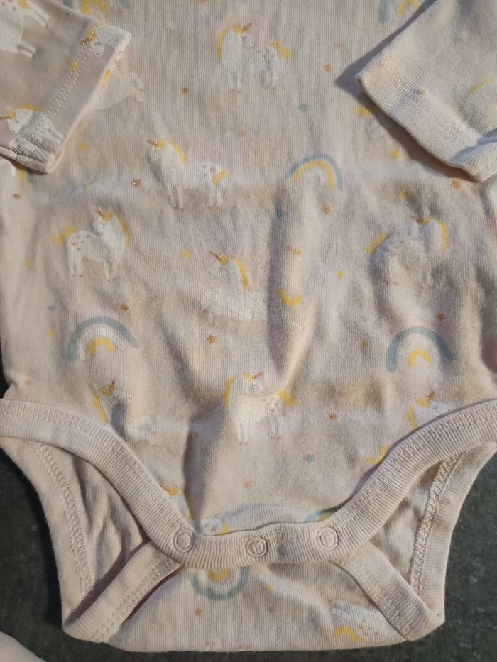 Lot bodies licornes 12 mois - photo numéro 7