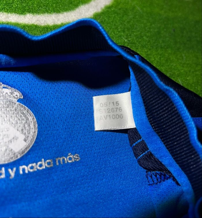 Maillot foot Real Madrid 🇪🇸 third 2015/16 Ronaldo - photo numéro 6