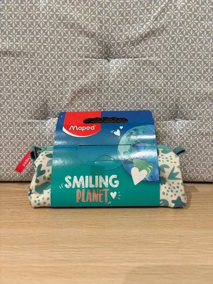 Trousse Garnie Eco-Responsable "Smiling Planet" - photo numéro 2