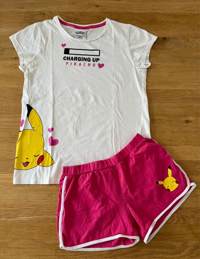Ensemble pyjama teeshirt et short Pikachu