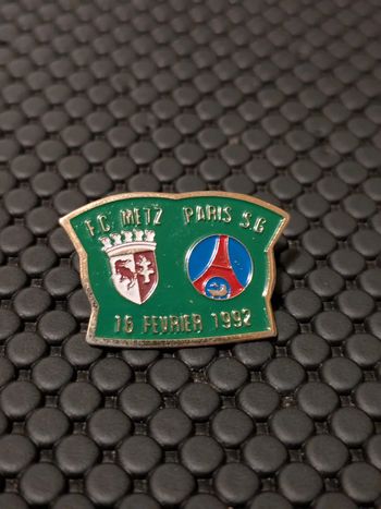 Pin's Football Paris PSG Fc Metz 1992