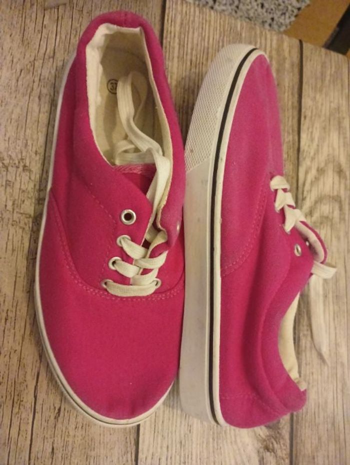 Tennis taille 37 🎁 Neuf