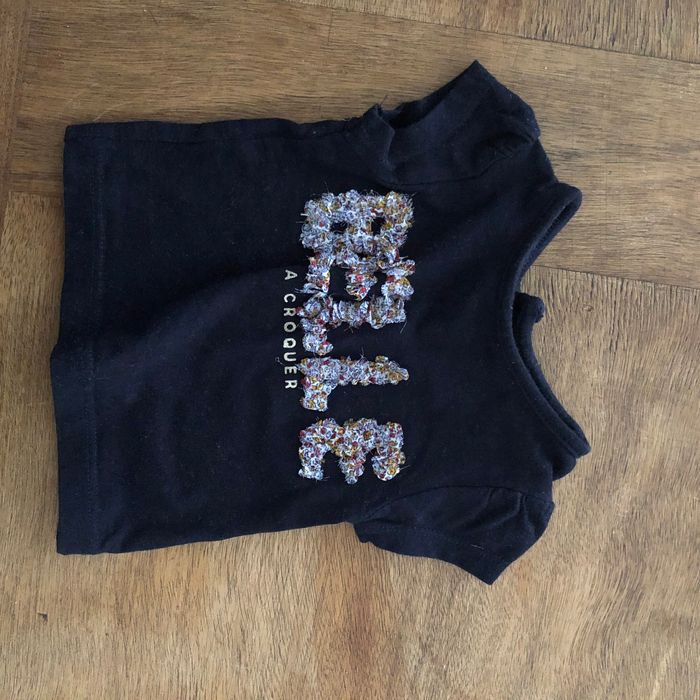 Tee shirt relief