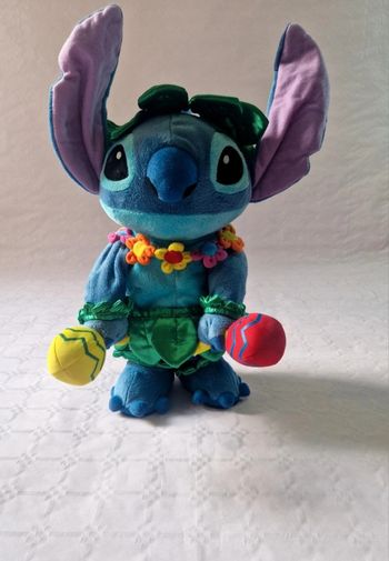 Peluche Disney Stitch Automate Animatronique Hawaii Disneyland Paris