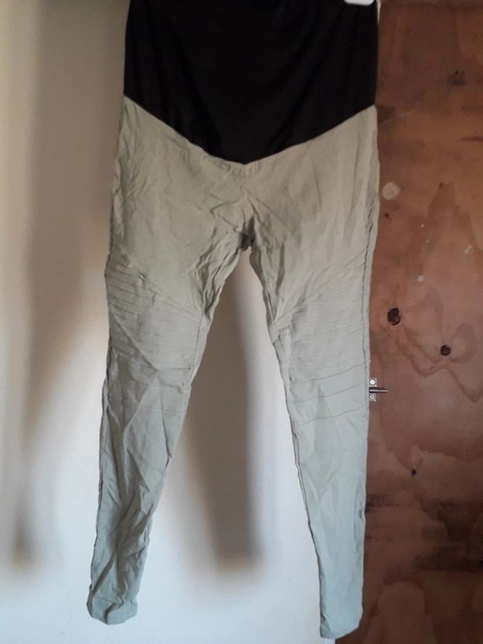 Pantalon de grossesse