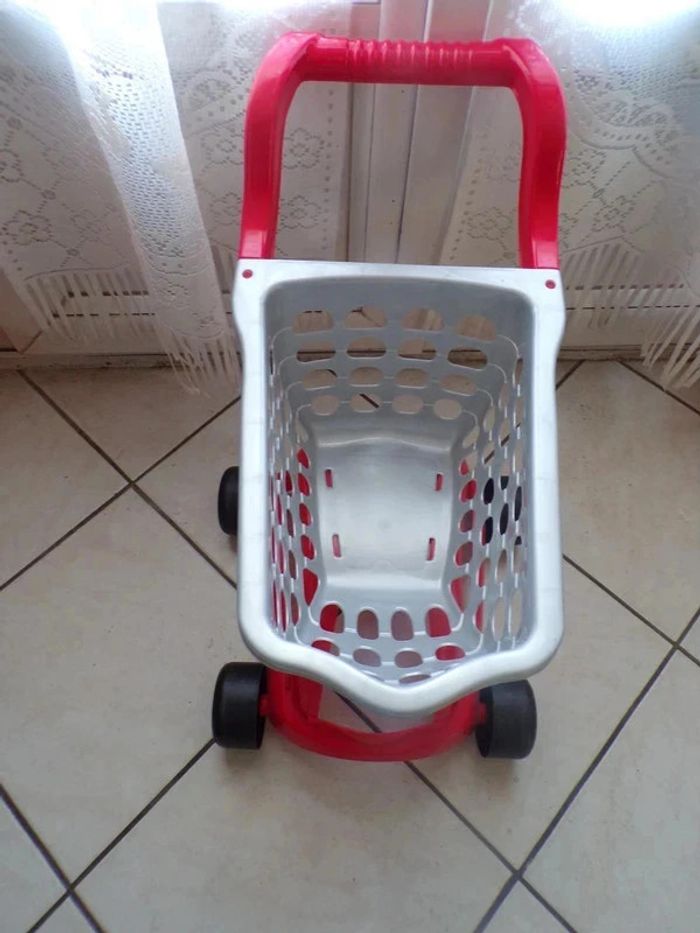 Chariot en plastique + Dinette - photo numéro 4