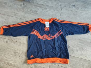 Sweat addidas 24 mois excellent état