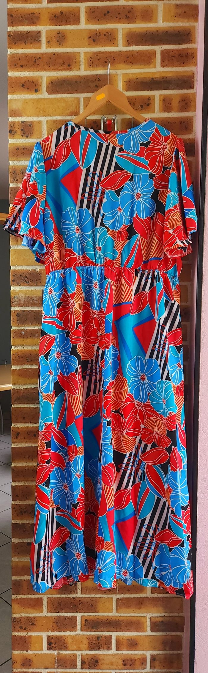 Robe longue manches volantées multicolore Femme taille 54 marque Boohoo 💎 - photo numéro 5