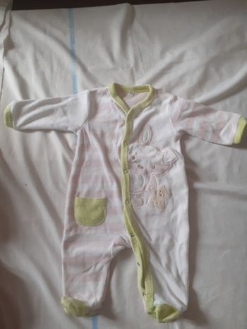 Babygros rayé blanc et rose, bords pistache motif lapin nounours