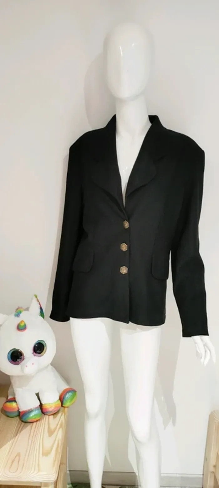 Petite veste noire avec boutons vintage - photo numéro 3