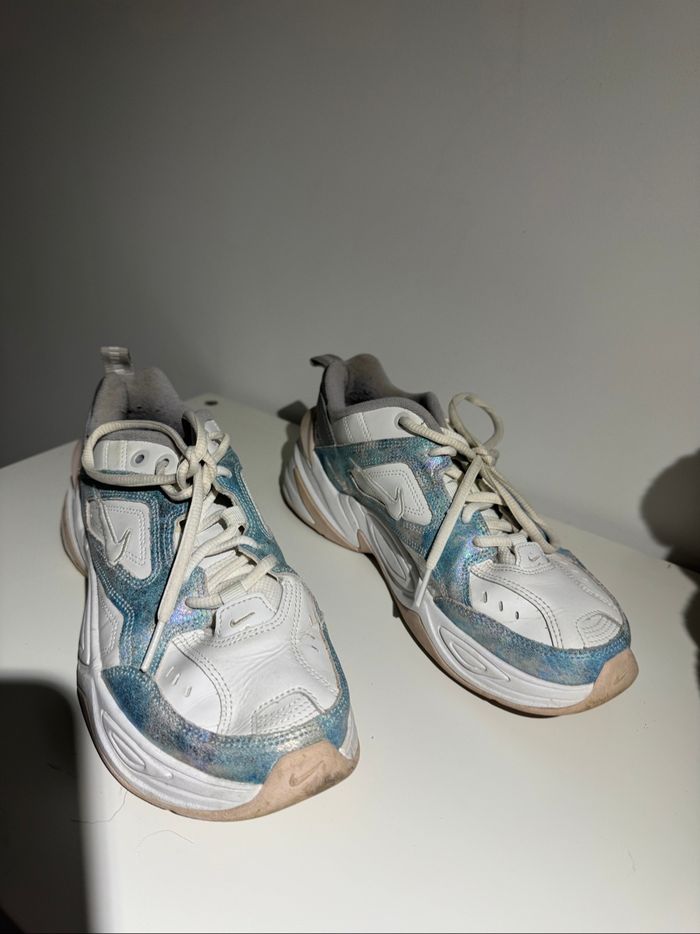 Chaussures Nike holographiques - photo numéro 3