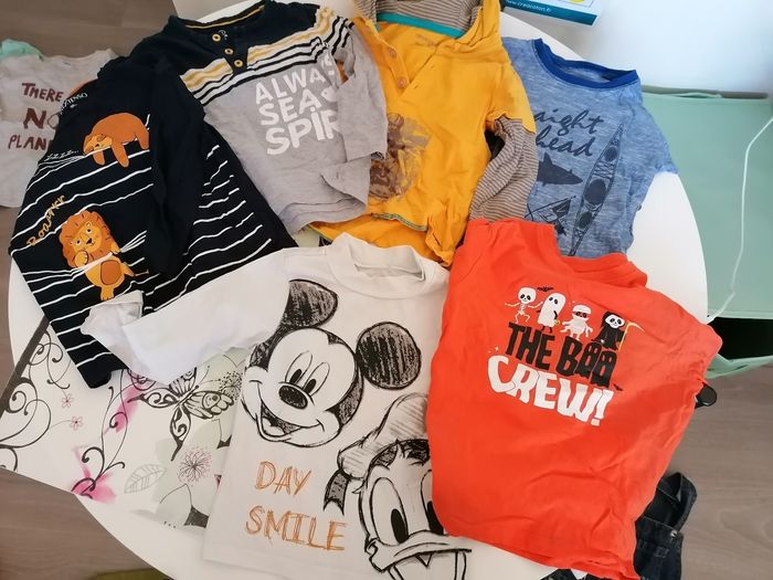 Lot 24 mois vêtements garçon bon état - photo numéro 2