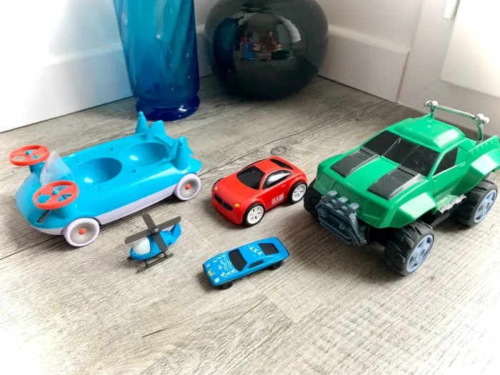 Lot de voitures 🚗 jouet - photo numéro 2