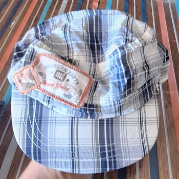 Casquette à carreaux bleu