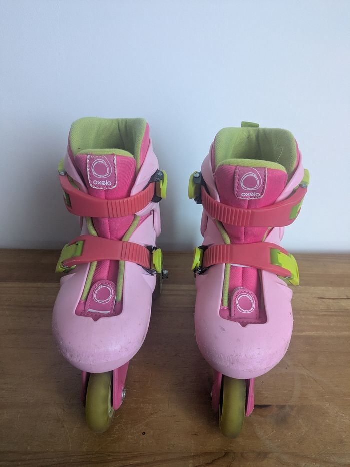 Roller Oxylane + protections enfant taille 26-28 - photo numéro 4