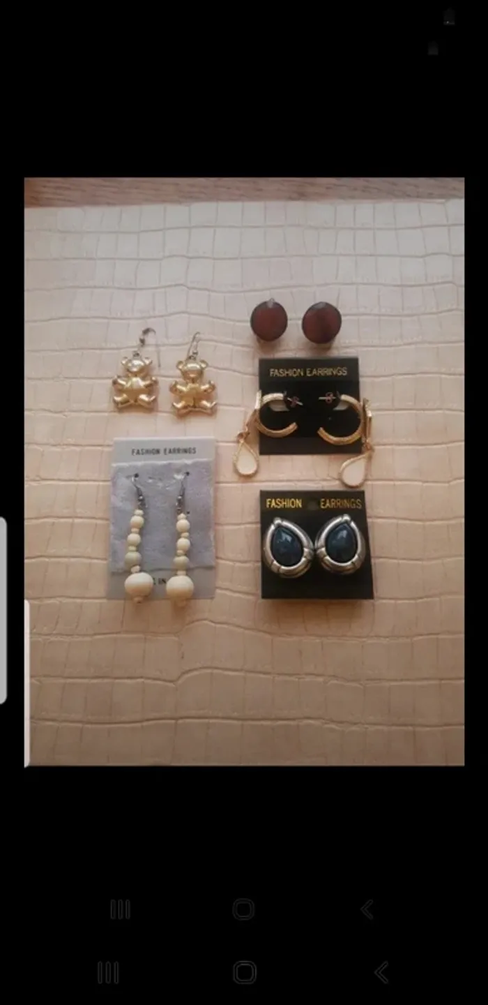 Lot de 10 paires de boucles d'oreilles - photo numéro 2