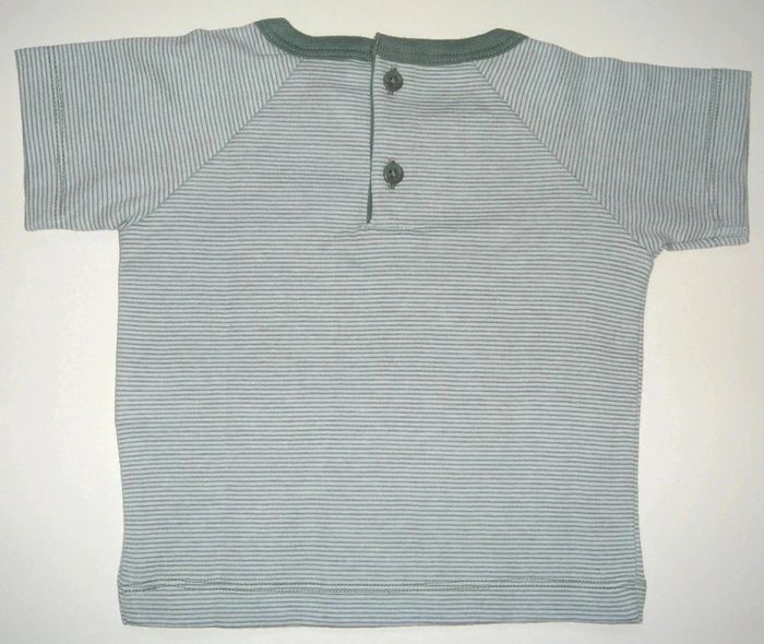 10 € Tee-shirt MC Petit Bateau 6 mois NEUF - photo numéro 2