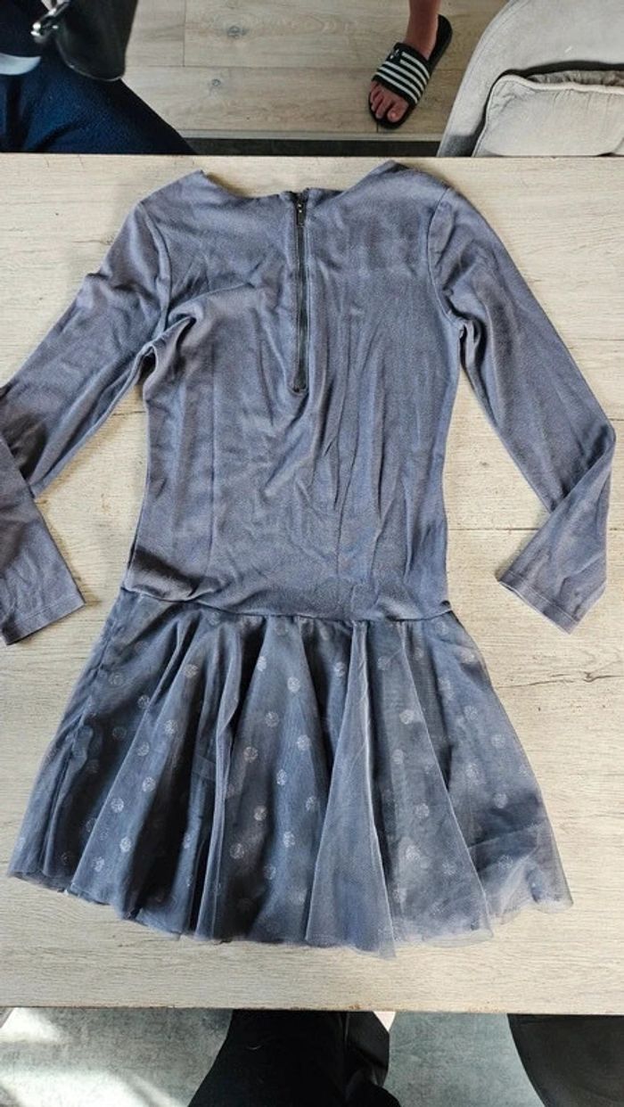 Robe grise à manches longues et tulle, Okaïdi, taille 14 ans, peu mise - photo numéro 7
