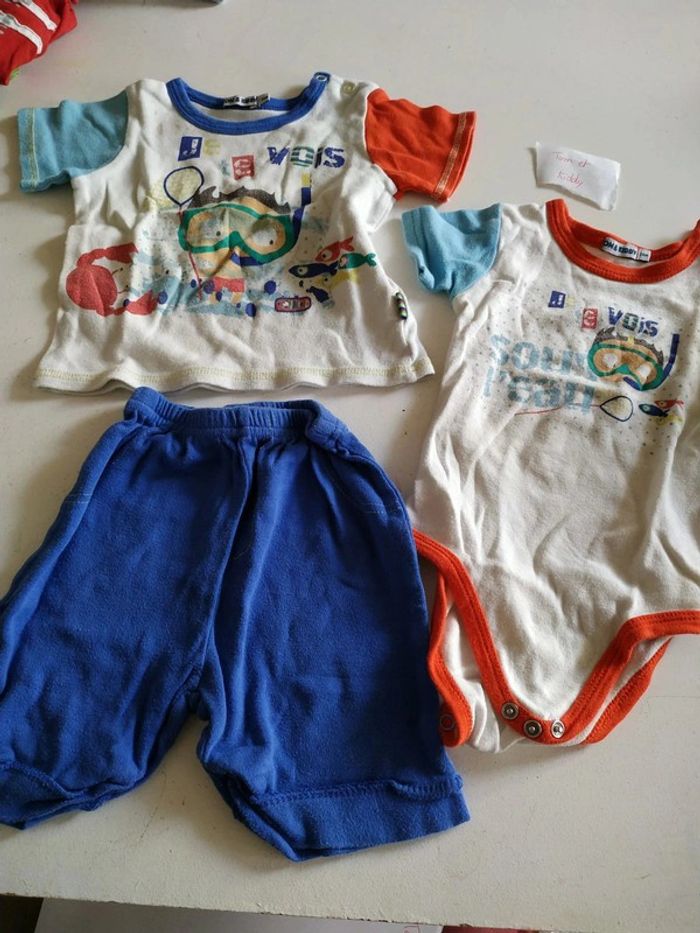 Très gros lot de plus de 40 pièces taille 2 ans vêtements d'été - photo numéro 4