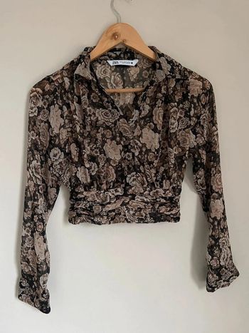 Top court fleurs marrons