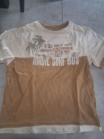 Tee shirt manche court .