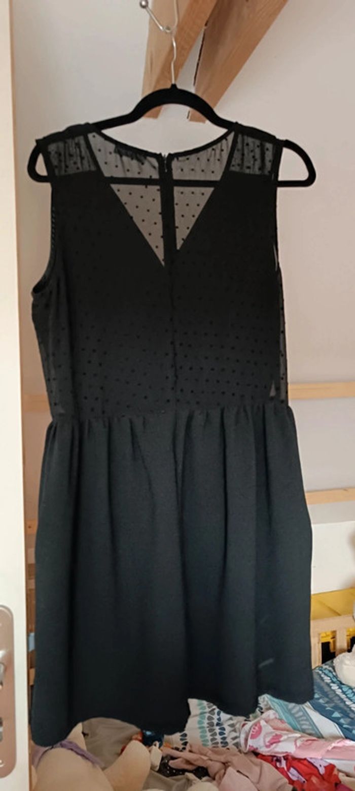 Robe noire cache cache 42 - photo numéro 4