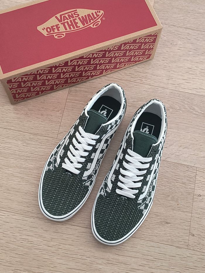 Baskets chaussures vans old skool taille 42 neuves - photo numéro 5