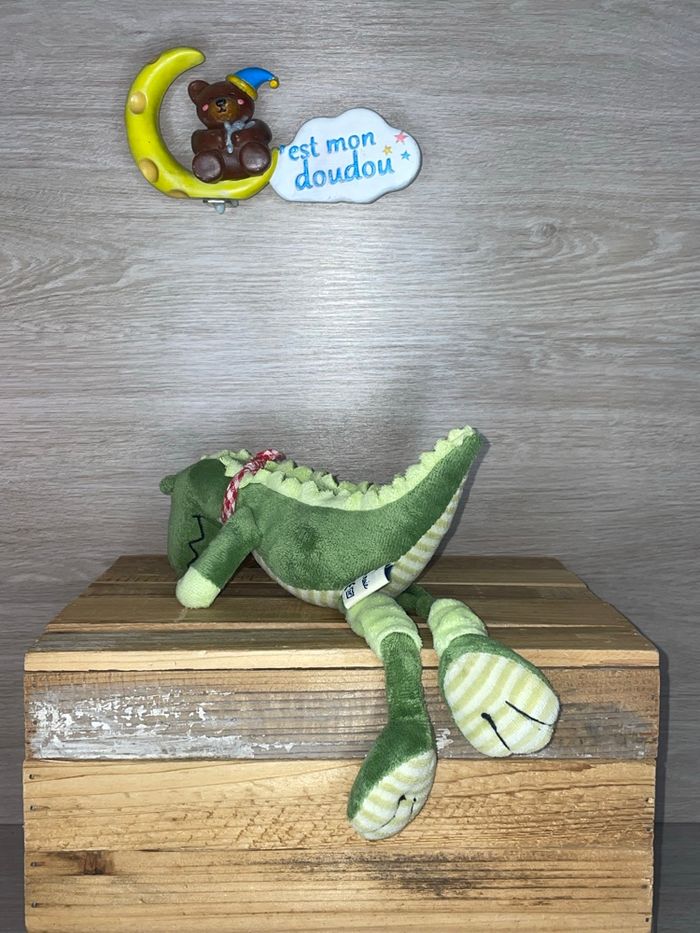 LPM60 doudou crocodile 🐊 les petites Marie - photo numéro 2