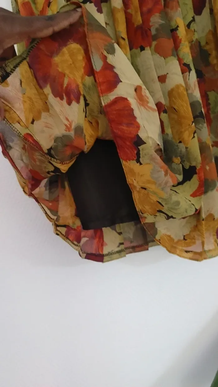 Jupe longueur genou plissé fleuri taille élastique haute - photo numéro 4