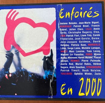 CD Les enfoirés 2000