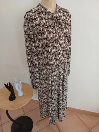Robe vintage assez longue 39 jersey listone paris