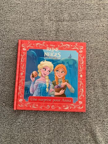 Livre La Reine des neiges : une surprise pour Anna