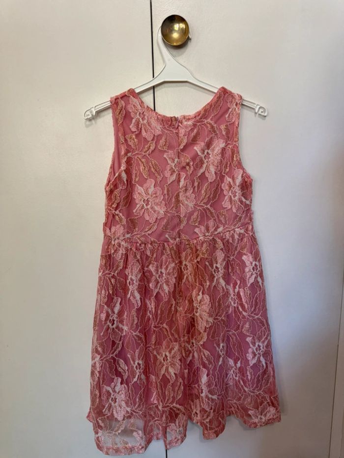 Robe à dentelle rose - photo numéro 4