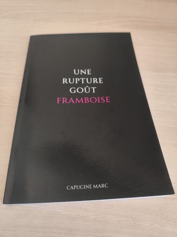 Livre une rupture goût framboise