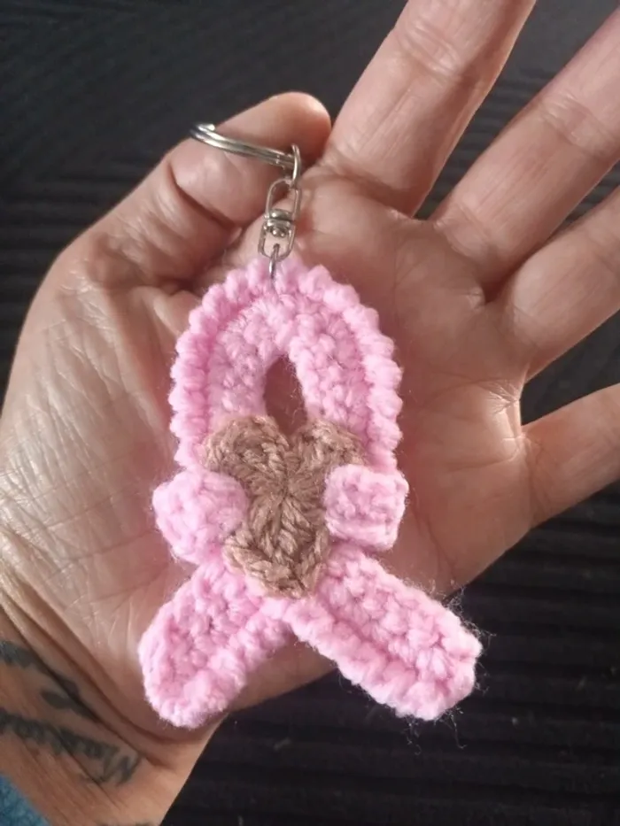 Porte clef "octobre rose" neuf - photo numéro 5