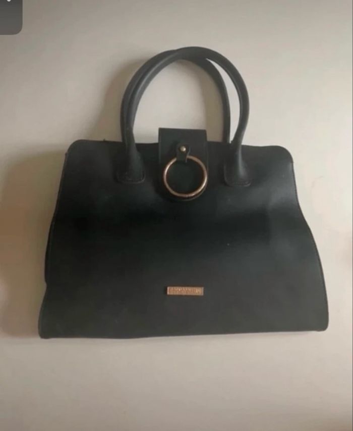 Sac à main pour femme TRÈS BON ÉTAT couleur noir