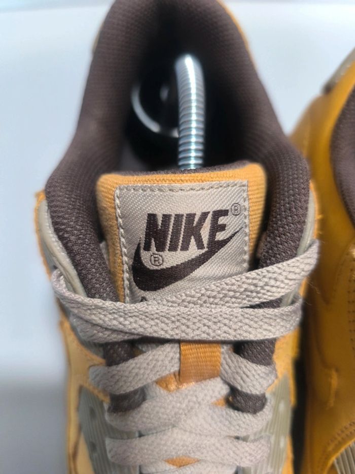 Baskets Nike air max 90 wheat pack marron pointure 39 très bon état sans boîte - photo numéro 5
