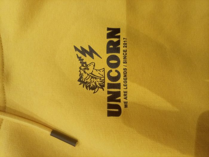 Pull à capuche très bon état xs - photo numéro 4