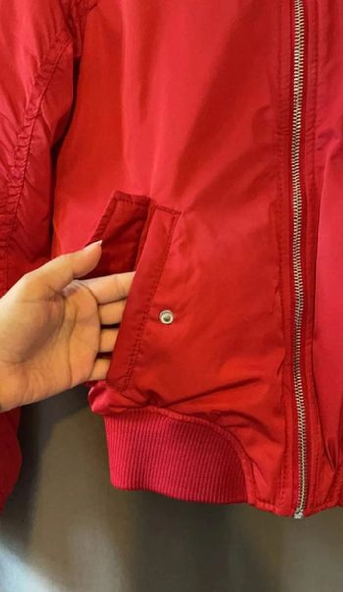 Bomber rouge - photo numéro 2