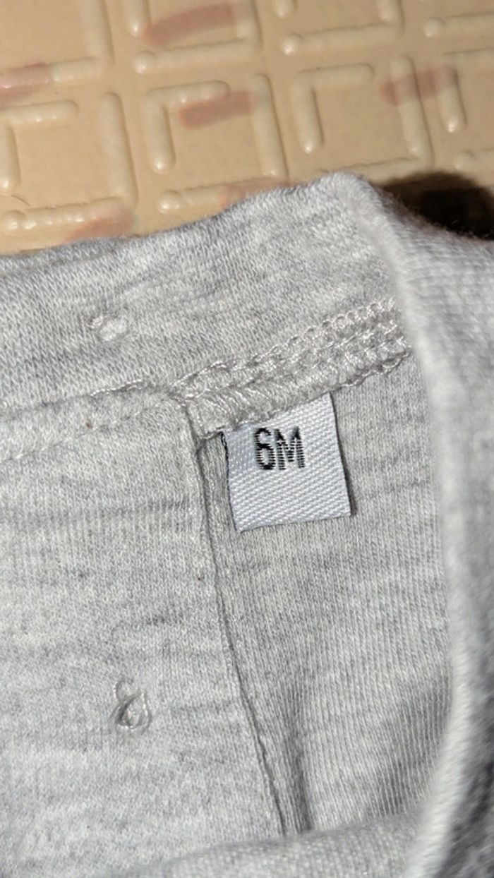 Tenue 6 mois - photo numéro 4