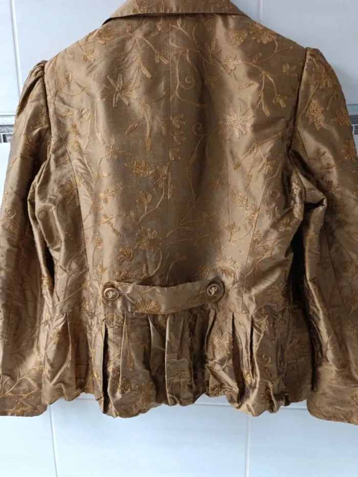 Superbe blazer Élégance Paris t.44 100% soie brodée - photo numéro 6