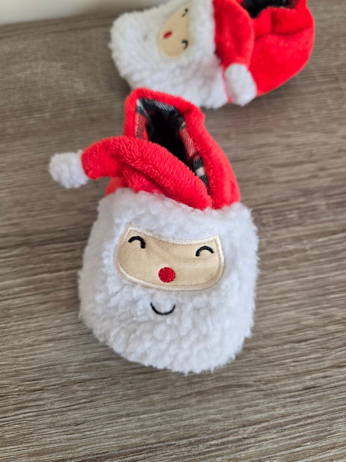 Vêtement Bébé Mixte - Pantoufle Père Noël - Taille 19 - photo numéro 4