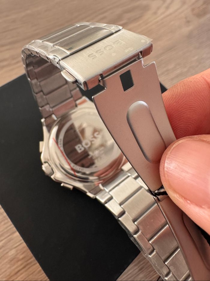 Montre BOSS homme - photo numéro 4