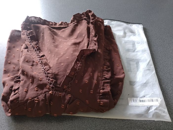 Blouse neuve manches courtes Shein - photo numéro 6