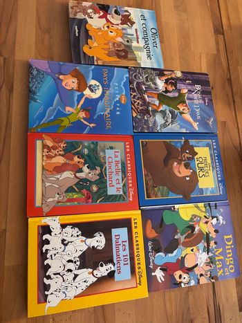 Lot de 7 lives Disney  Format épais