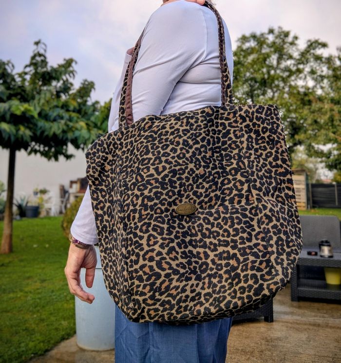 Grand cabas léopard "Handmade" – Chic et pratique