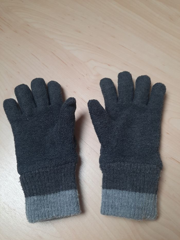 Gants gris Okaidi. 4ans - photo numéro 2
