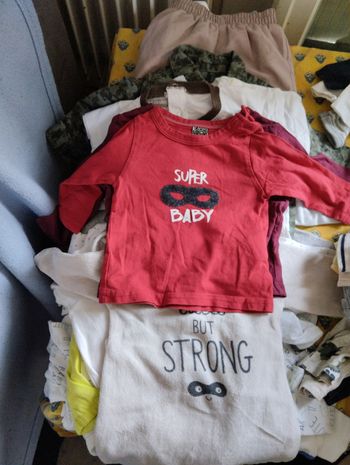 Vêtements enfant  en très bon état