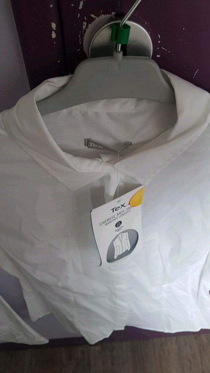 Chemise anti tache blanche manches longues neuve - photo numéro 2